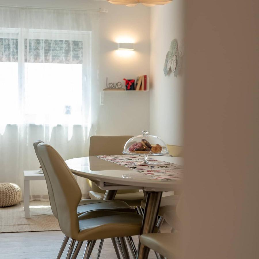 Ferienwohnung Apartman Lotos Trogir Exterior foto