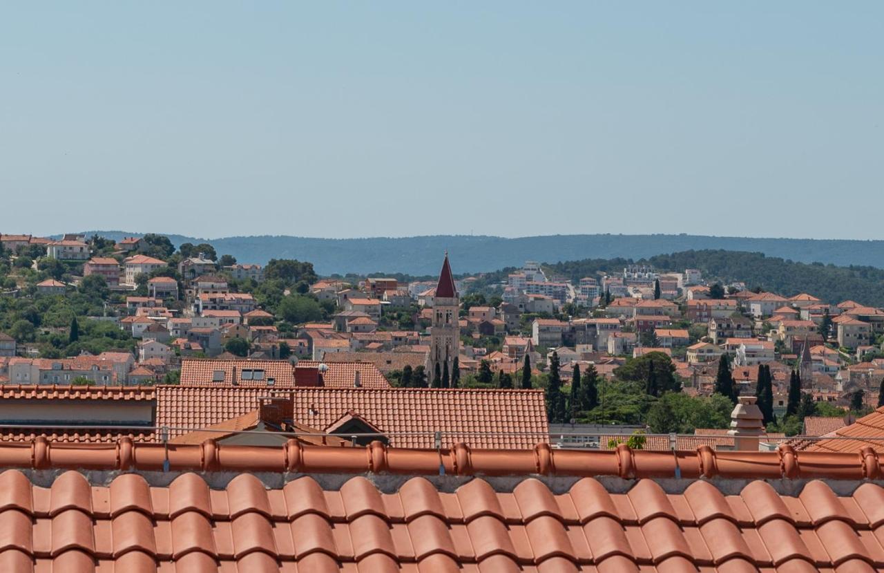 Ferienwohnung Apartman Lotos Trogir Exterior foto