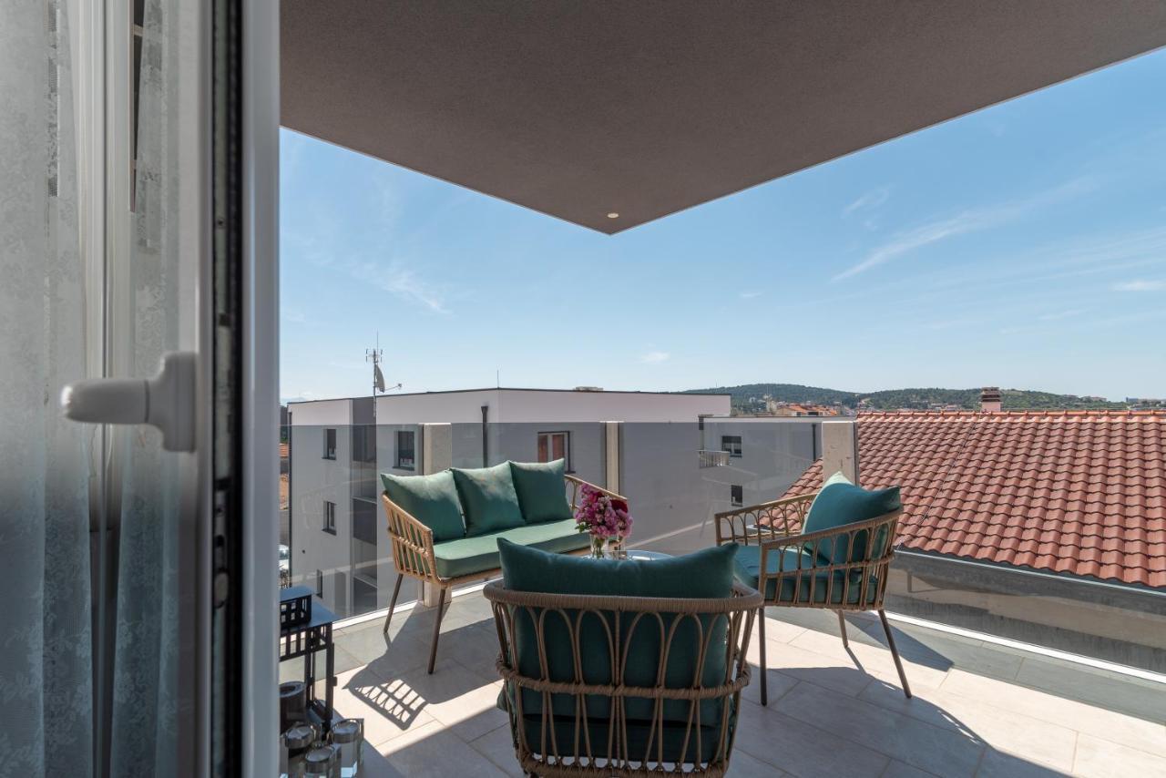 Ferienwohnung Apartman Lotos Trogir Exterior foto